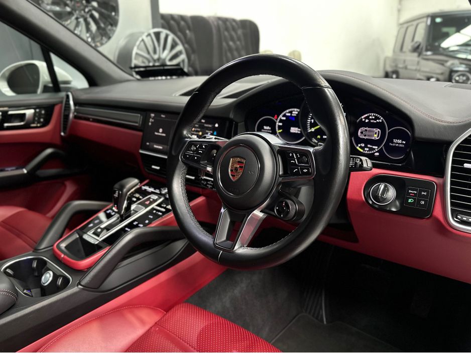 2023 Porsche Cayenne