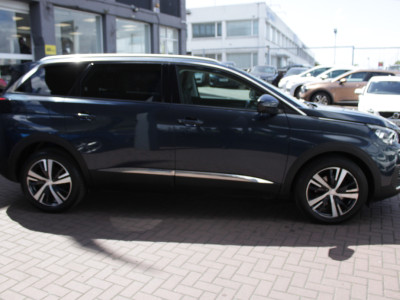 2019 Peugeot 5008