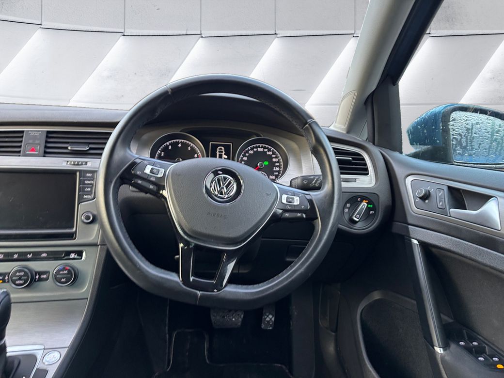 2017 Volkswagen Golf