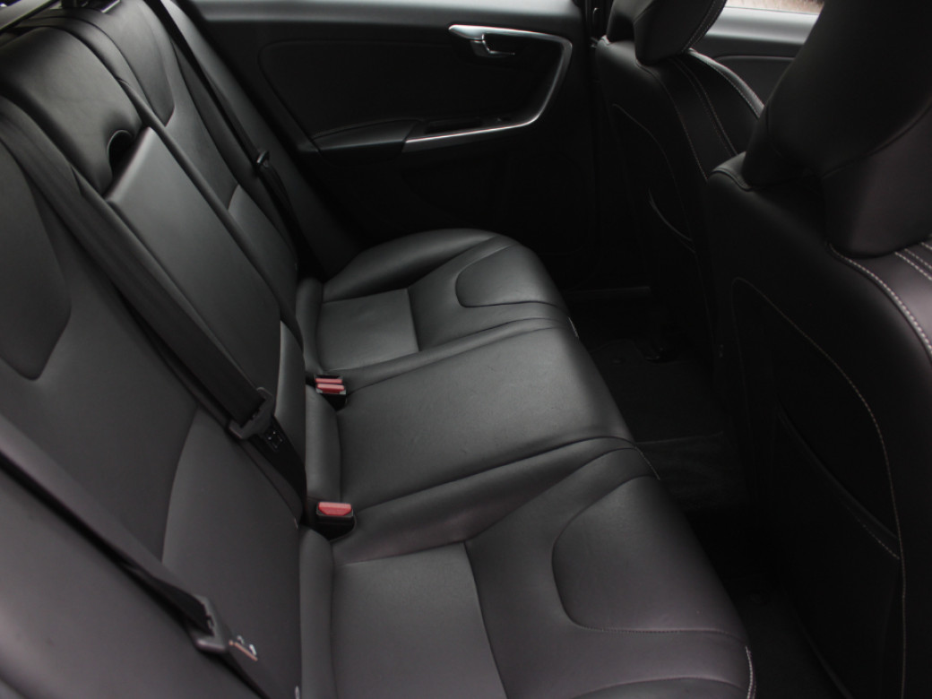 2017 Volvo V60