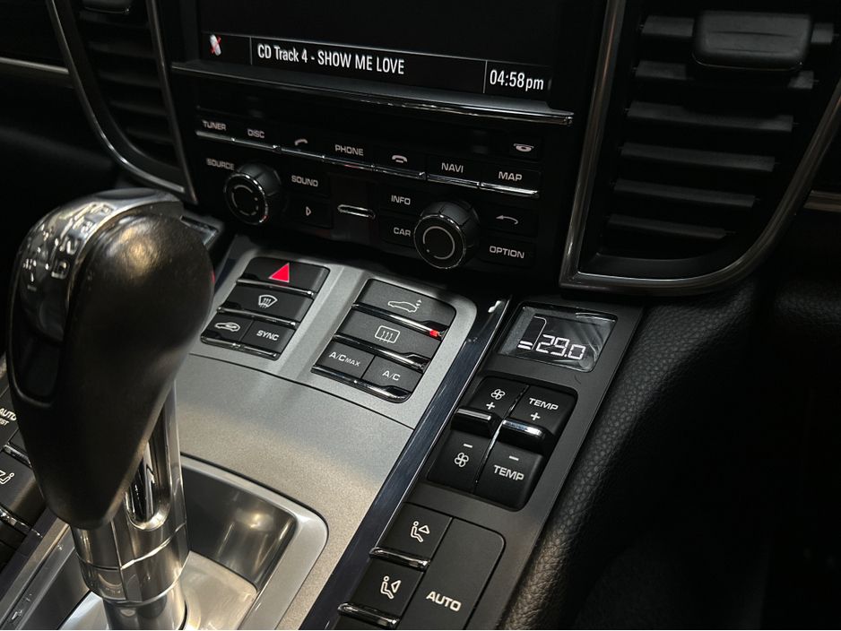 2016 Porsche Panamera