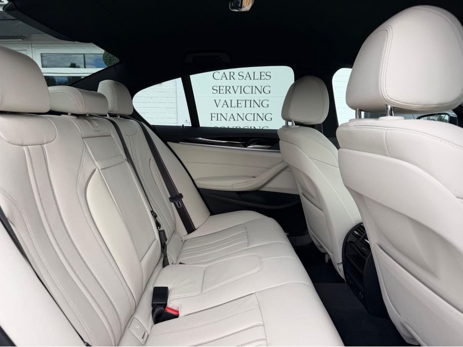 2022 BMW 5 Series