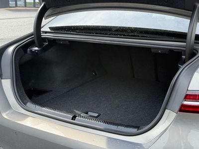 2025 BMW i5