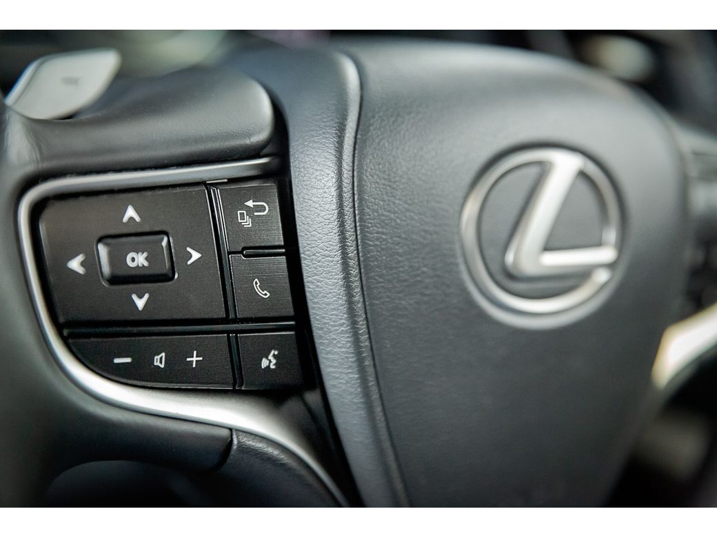 2023 Lexus ES 300h
