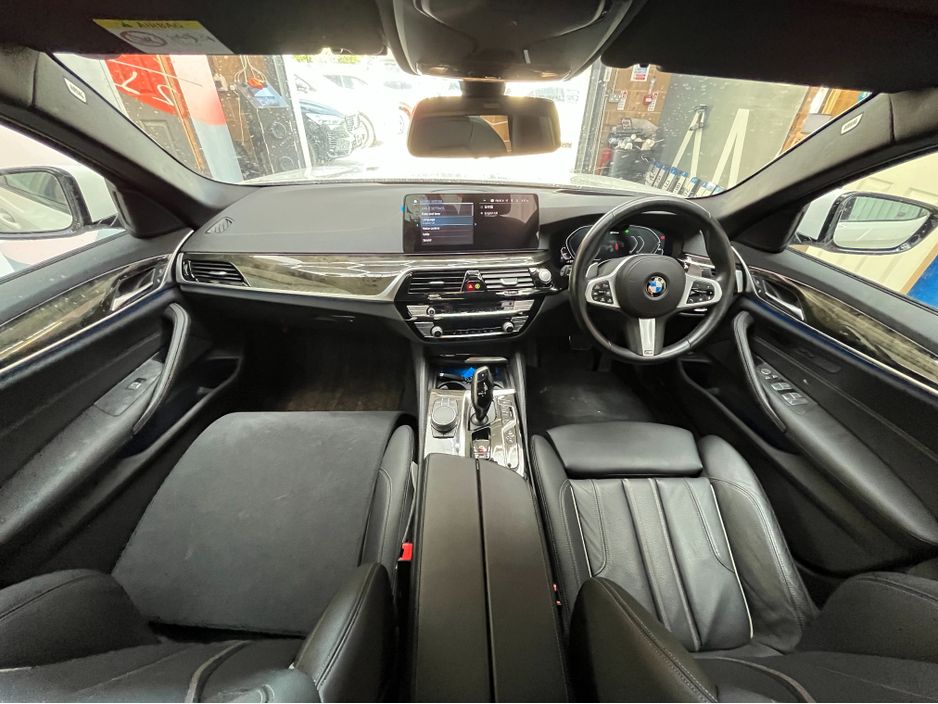 2021 BMW 5 Series