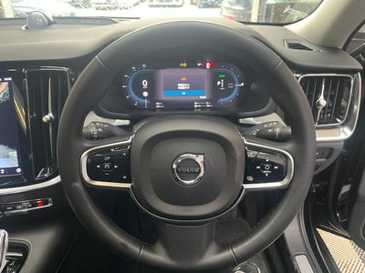 2023 Volvo V60
