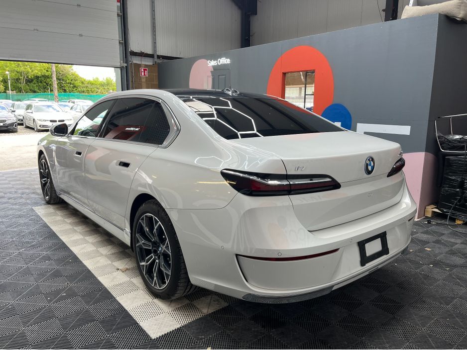 2024 BMW i7