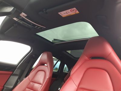2020 Porsche Panamera