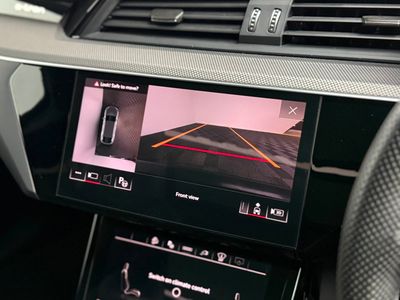 2023 Audi Q8