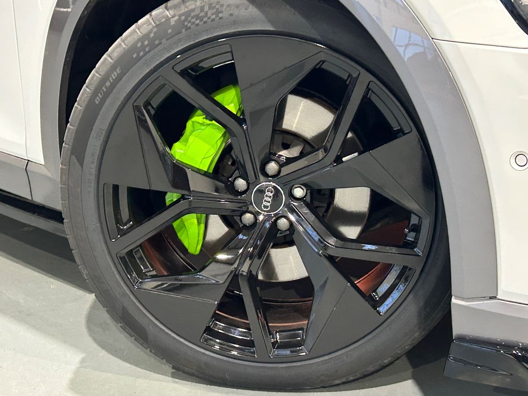 2022 Audi e-tron