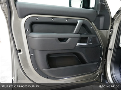 2025 Land Rover Defender