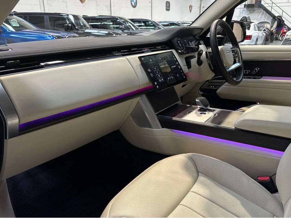2025 Land Rover Range Rover