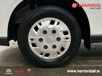 2025 White Maxus Deliver 7