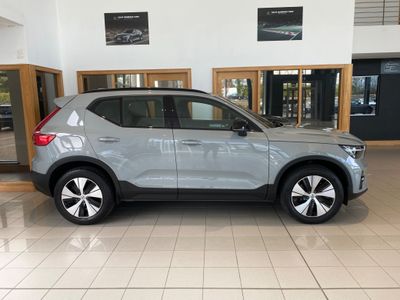 2023 Volvo XC40
