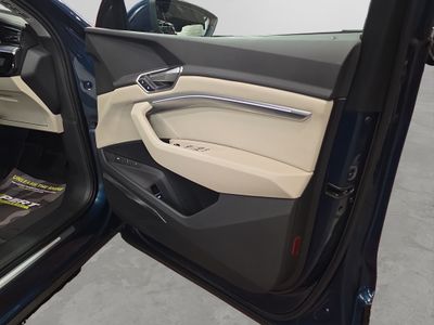 2023 Audi e-tron