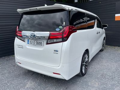 2015 Toyota Alphard