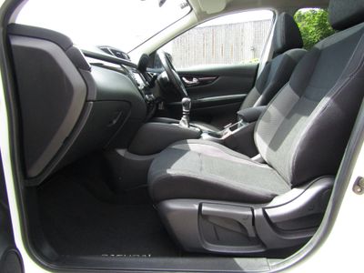 2017 Nissan Qashqai