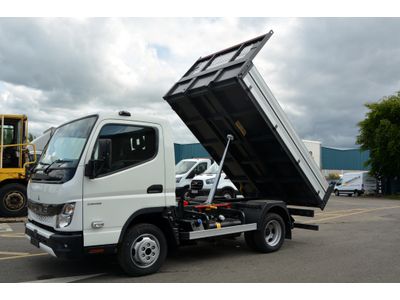 2025 FUSO Canter