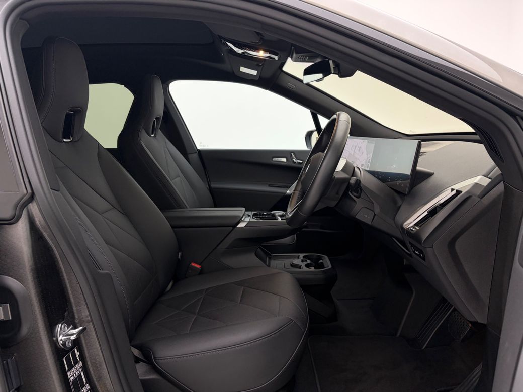 2025 BMW iX