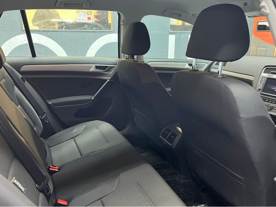 2016 Volkswagen Golf