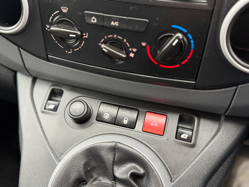 2014 Peugeot Partner