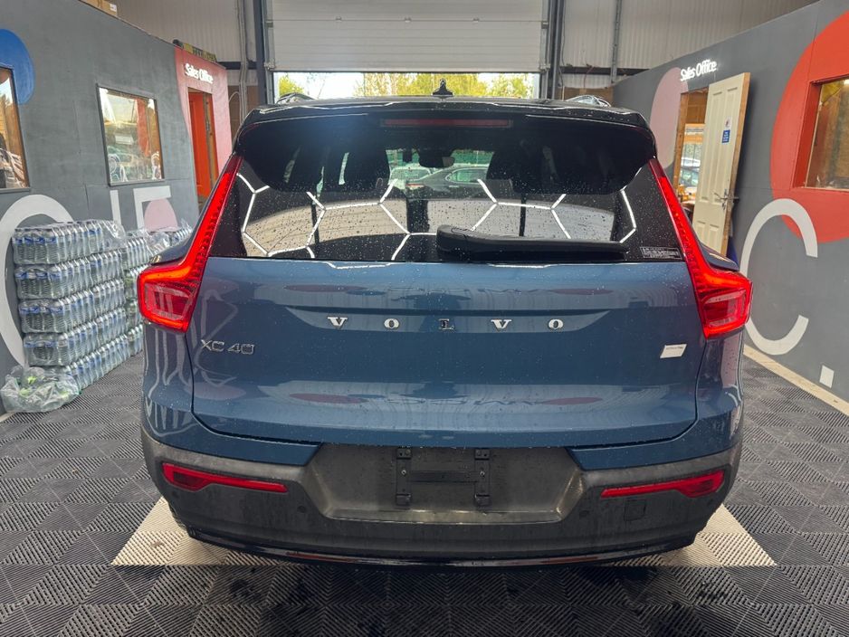 2023 Volvo XC40