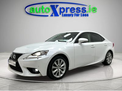 2015 Lexus IS 300h
