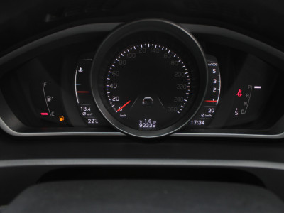 2019 Volvo V40