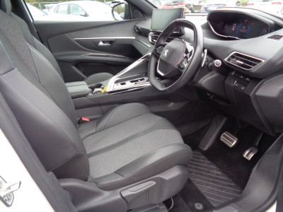 2023 Peugeot 5008