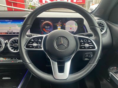 2022 Mercedes-Benz EQB