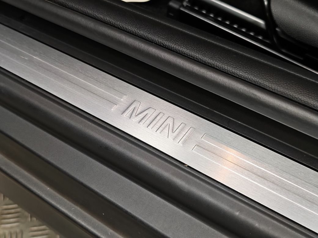 2017 Mini Cooper D