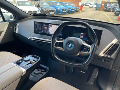 2022 BMW iX
