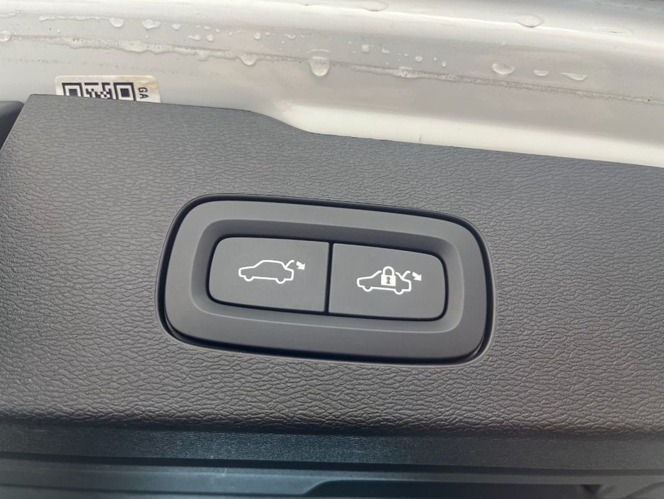 2023 Volvo V60