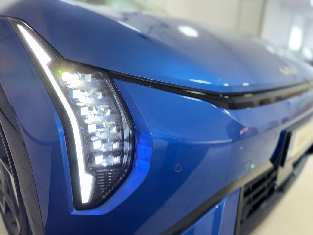 2025 Kia EV4