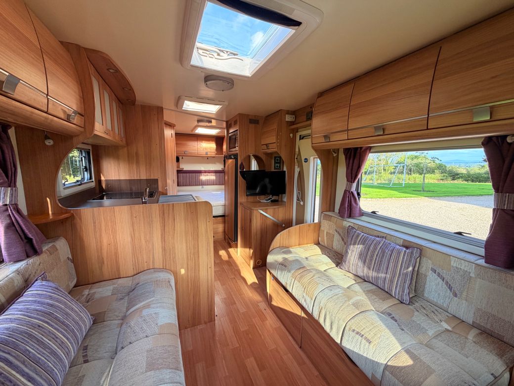 2013 BAILEY APPROACH  740 LOW PROFILE R.H.D 