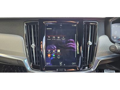 2017 Volvo S90