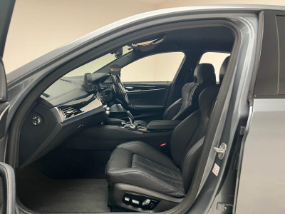 2021 BMW 530