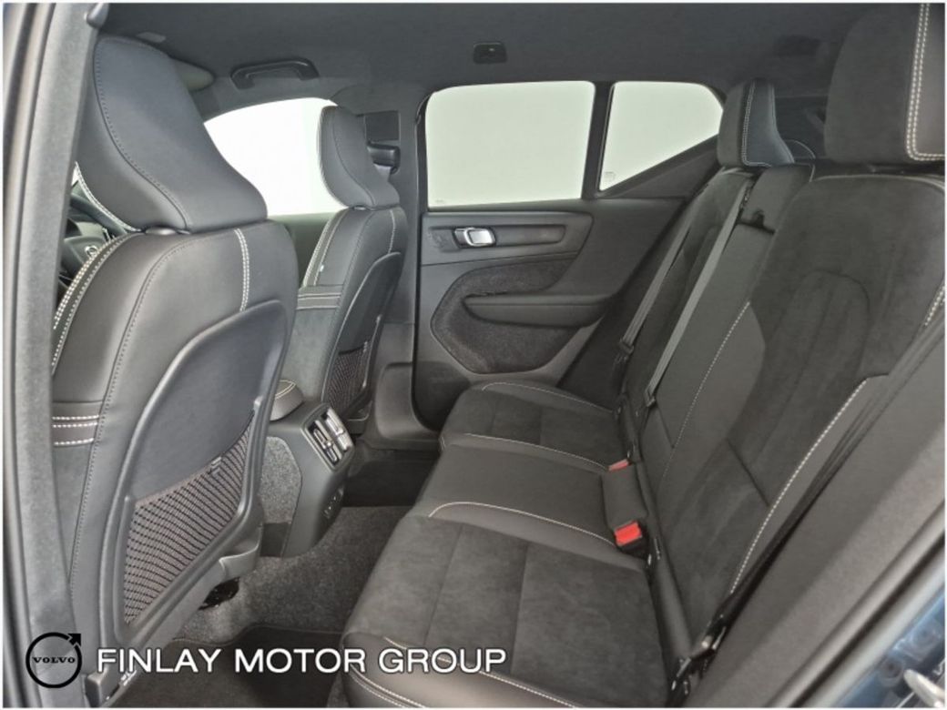 2026 Volvo Ex40