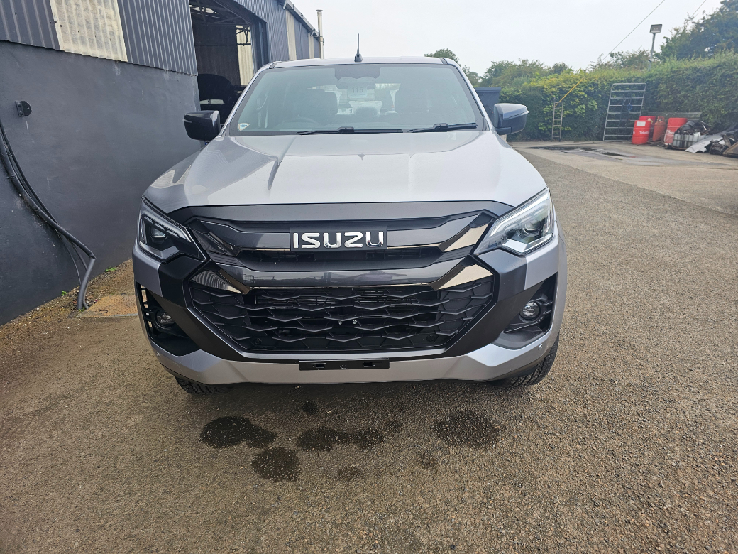 2025 Isuzu D-MAX