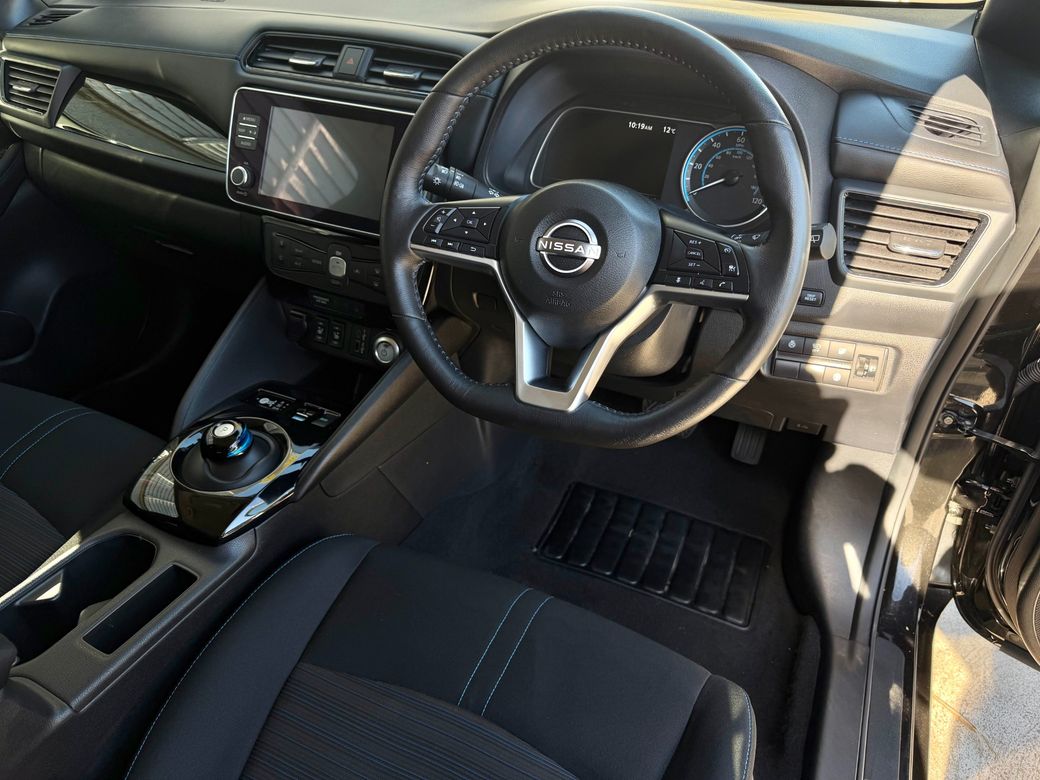 2024 Nissan Leaf