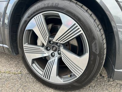 2022 Audi e-tron
