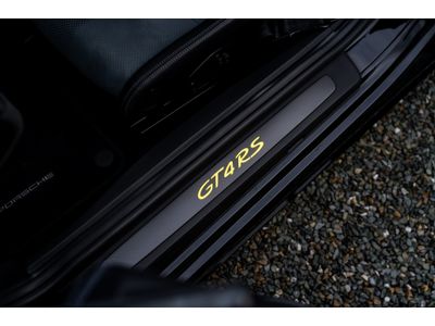 2024 Porsche 718 Cayman