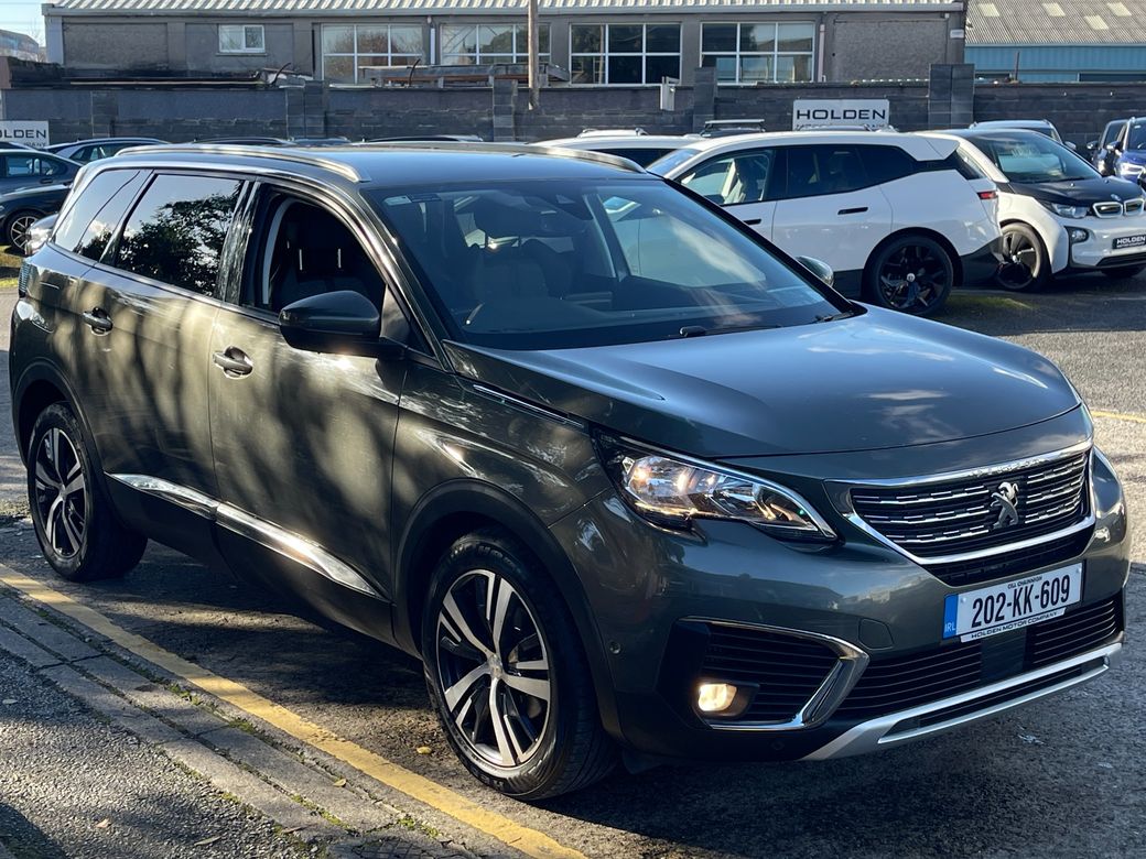 2020 Peugeot 5008
