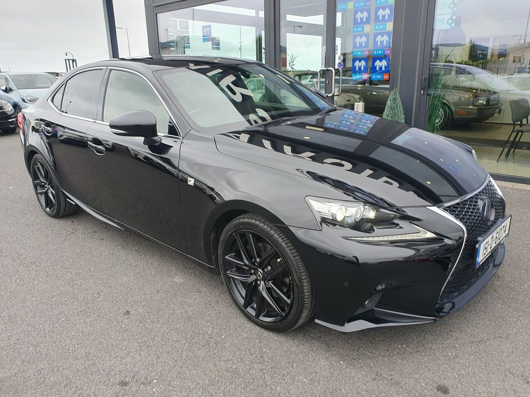2015 Lexus IS 300h