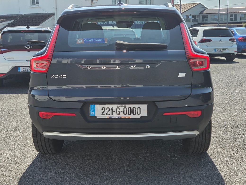 2022 Volvo XC40