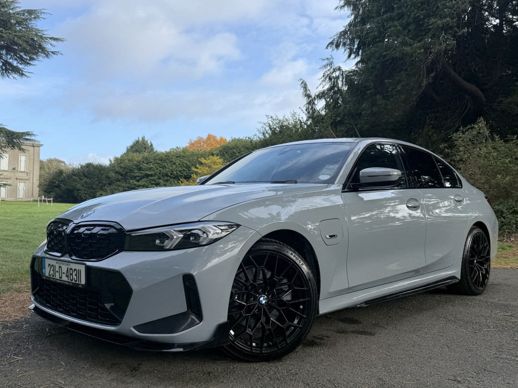 2023 BMW 330