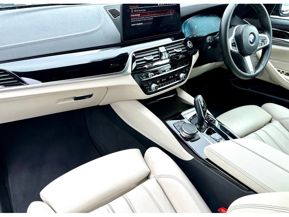 2022 BMW 5 Series