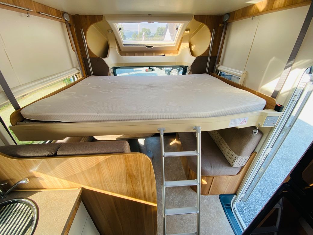 2013 CHAUSSON FLASH 10 LOW PROFILE R.H.D