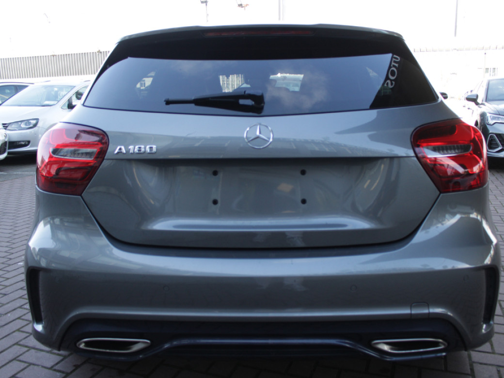2016 Mercedes-Benz A 180