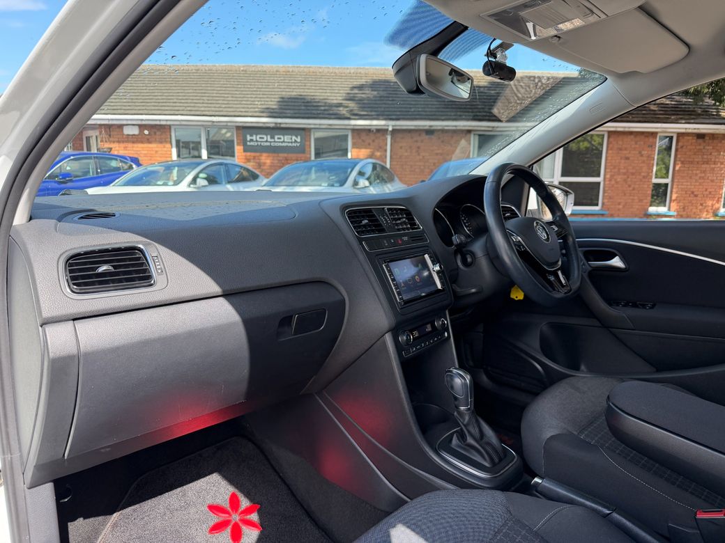 2016 Volkswagen Polo